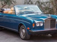 Rolls Royce Corniche featuring coachwork by H.J. Mulliner Park Ward - <small></small> 47.000 € <small>TTC</small> - #2