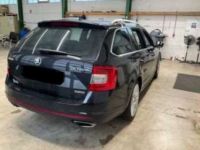 Skoda Octavia Combi 2.0 TSI 220CH RS - <small></small> 21.700 € <small>TTC</small> - #2