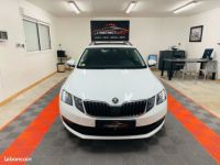 Skoda Octavia Combi SKODA OCTAVIA COMBI 1.6 TDI 116 ch + TOIT PANORAMIQUE + ENTRETIEN SKODA + RÉTROVISEURS ÉLECTRIQUES - <small></small> 16.990 € <small>TTC</small> - #2