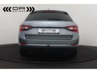 Skoda Superb COMBI 1.6CRTDI DSG7 AMBITION - NAVI APPLE CARPLAY/ANDROID LED LEDER - <small></small> 19.495 € <small>TTC</small> - #3