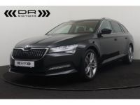 Skoda Superb COMBI 1.6CRTDI DSG7 AMBITION - NAVI MIRROR LINK LEDER LED ADAPTIVE CRUISE - <small></small> 21.995 € <small>TTC</small> - #1