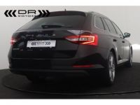 Skoda Superb COMBI 1.6CRTDI DSG7 AMBITION - NAVI MIRROR LINK LEDER LED ADAPTIVE CRUISE - <small></small> 21.995 € <small>TTC</small> - #9