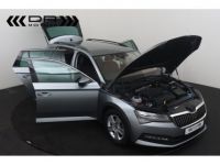 Skoda Superb COMBI 1.6CRTDI DSG7 FACELIFT AMBITION - NAVI APPLE CARPLAY/ANDROID LED LEDER - <small></small> 18.995 € <small>TTC</small> - #11