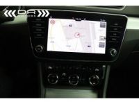 Skoda Superb COMBI 1.6CRTDI DSG7 FACELIFT AMBITION - NAVI APPLE CARPLAY/ANDROID LED LEDER - <small></small> 18.995 € <small>TTC</small> - #17