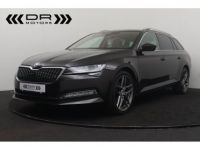 Skoda Superb COMBI 1.6CRTDI DSG7 LEDER - NAVI APPLE CARPLAY/ANDROID LED - <small></small> 18.995 € <small>TTC</small> - #1