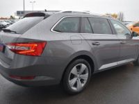 Skoda Superb COMBI 2.0 TDI 150CH SCR BUSINESS DSG7 - <small></small> 27.890 € <small>TTC</small> - #2