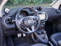 Smart Fortwo Cabriolet BRABUS 109 Ch Twinamic - 1ère Main Française - 488 €/mois - Garantie Possible Jusqu'à 48 Mois - <small></small> 22.950 € <small>TTC</small> - #25