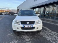 Suzuki Grand Vitara 3.2 L V6 233 CV Luxe - <small></small> 20.700 € <small></small> - #3