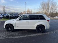 Suzuki Grand Vitara 3.2 L V6 233 CV Luxe - <small></small> 20.700 € <small></small> - #5