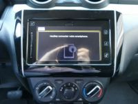 Suzuki Swift 1.2 DUALJET HYBRID 83 Ch BVA CARPLAY - <small></small> 13.990 € <small>TTC</small> - #19