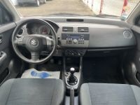 Suzuki Swift 1.3 DDIS - <small></small> 3.490 € <small>TTC</small> - #8