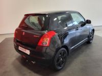 Suzuki Swift III 3 portes 1.3 i 93cv GLX - <small></small> 7.090 € <small>TTC</small> - #7