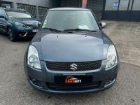 Suzuki Swift III 5 portes 1.3 i 16V 93 cv , MOTEUR A CHAINE SUIVI JOUR-GARANTIE - <small></small> 5.990 € <small>TTC</small> - #2