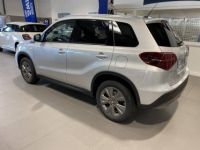 Suzuki Vitara 1.5 Dualjet hyb PRIVILEGE ALLGRIP 4WD AT 5 portes  (avril 2023) (co2 130.0) - <small></small> 25.900 € <small></small> - #2