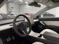 Tesla Model 3 Dual Motor AWD 398 CH Long-Range Première main - <small></small> 24.990 € <small>TTC</small> - #9