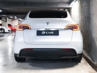 Tesla Model Y 300 Standard RWD 75 KWH - <small>A partir de </small>390 EUR <small>/ mois</small> - #15