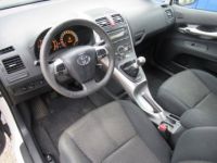 Toyota Auris 126 D-4D FAP DYNAMIC 5P - <small></small> 5.890 € <small>TTC</small> - #2