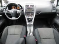 Toyota Auris 126 D-4D FAP DYNAMIC 5P - <small></small> 5.890 € <small>TTC</small> - #8