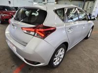 Toyota Auris 1.8 HYBRID 136H DYNAMIC - Suivis - <small></small> 16.490 € <small>TTC</small> - #4