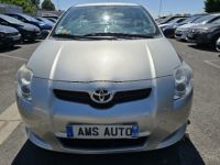 Toyota Auris 90 D-4D Linéa Luna - <small></small> 4.990 € <small>TTC</small> - #2