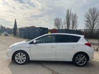 Toyota Auris HSD 136h Feel - <small></small> 9.352 € <small>TTC</small> - #3