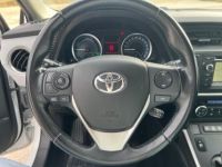 Toyota Auris HSD 136h Feel - <small></small> 9.352 € <small>TTC</small> - #10