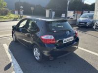 Toyota Auris HSD 136h Millenium 17 5p - <small></small> 11.990 € <small>TTC</small> - #4