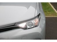 Toyota Auris Hybride 136h - BV CVT 2017 II 2013 BERLINE Collection PHASE 2 - <small></small> 17.490 € <small>TTC</small> - #7