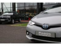 Toyota Auris Hybride 136h - BV CVT 2017 II 2013 BERLINE Collection PHASE 2 - <small></small> 17.490 € <small>TTC</small> - #9