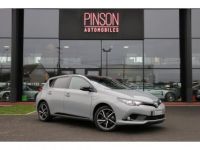 Toyota Auris Hybride 136h - BV CVT 2017 II BERLINE Collection PHASE 2 - <small></small> 17.490 € <small>TTC</small> - #1