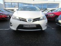 Toyota Auris Hybride 136h Dynamic - <small></small> 9.990 € <small>TTC</small> - #2