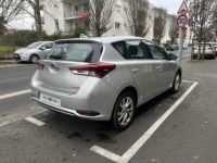 Toyota Auris Hybride 136h Dynamic - <small></small> 12.490 € <small>TTC</small> - #4