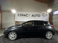 Toyota Auris Hybride 136h Executive - <small></small> 17.490 € <small>TTC</small> - #2