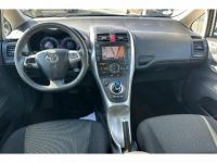 Toyota Auris Hybride 136h Executive - <small></small> 8.990 € <small>TTC</small> - #3