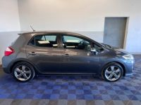 Toyota Auris Hybride 136h Lounge - <small></small> 7.990 € <small>TTC</small> - #6