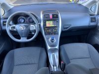 Toyota Auris Hybride 136h Lounge - <small></small> 7.990 € <small>TTC</small> - #8