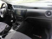 Toyota Auris Ph.II 1.6 D-4D 112 Dynamic (Caméra de recul, GPS, Bluetooth) - <small></small> 9.990 € <small>TTC</small> - #9
