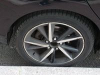 Toyota Auris Touring 1.8 HYBRIDE 136H Sport - <small></small> 9.990 € <small>TTC</small> - #24