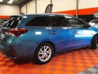 Toyota Auris Touring Sports HSD 136H DYNAMIC - <small></small> 14.990 € <small>TTC</small> - #2