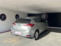 Toyota Auris Touring Sports Hybride 136h Dynamic - <small></small> 11.490 € <small>TTC</small> - #11