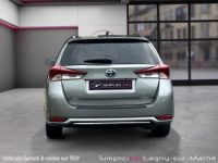 Toyota Auris Touring Sports RC18 Hybride 136 h Collection - <small></small> 16.990 € <small>TTC</small> - #8