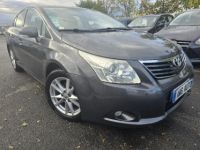 Toyota Avensis 126 D-4D Executive LEGEREMENT GRELE - <small></small> 4.490 € <small>TTC</small> - #3