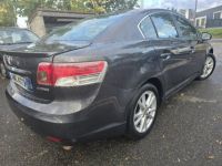 Toyota Avensis 126 D-4D Executive LEGEREMENT GRELE - <small></small> 4.490 € <small>TTC</small> - #5