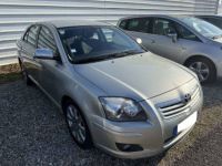 Toyota Avensis II 126 D-4D Techno 5p - <small></small> 7.990 € <small>TTC</small> - #2