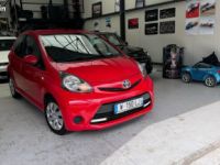 Toyota Aygo 1.0 VVT-| 68CH DYNAMIC 5P CLIM SUIVI Critair 1 - <small></small> 5.399 € <small>TTC</small> - #1