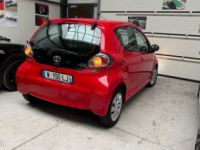 Toyota Aygo 1.0 VVT-| 68CH DYNAMIC 5P CLIM SUIVI Critair 1 - <small></small> 5.399 € <small>TTC</small> - #2