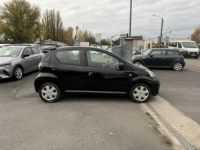 Toyota Aygo 1.0 VVT-i  Confort + Clim - <small></small> 4.990 € <small>TTC</small> - #6