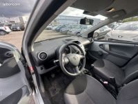 Toyota Aygo 1.0 VVT-I 68CH 5P - <small></small> 2.499 € <small>TTC</small> - #11