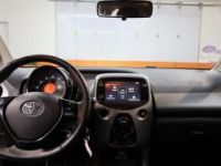 Toyota Aygo 1.0 VVT-I 72CH X-PLAY 5P - <small></small> 7.990 € <small>TTC</small> - #9