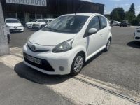 Toyota Aygo 1.0 VVT-i Dynamic + clim - <small></small> 7.990 € <small>TTC</small> - #21